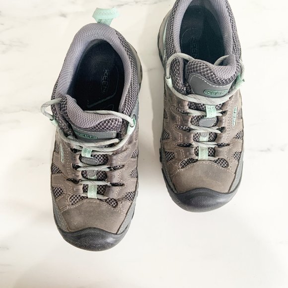 [SOLD] Keen Targhee Vent Outdoor Hiking Shoes (Flaw) - Picture 4 of 10